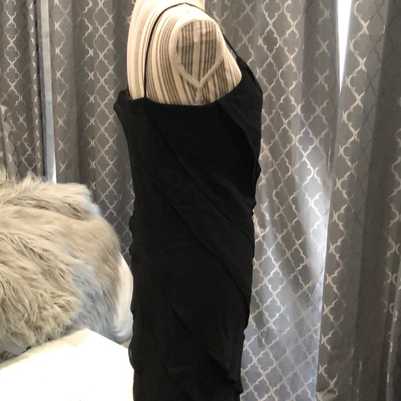 Spaghetti strap black dress - Picture 4 of 11